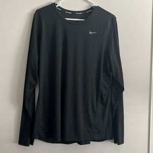 NIKE New Dri fit top + UPF 40 women’s running black